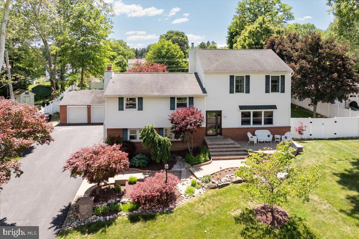 HOLLAND FARMS - Residential