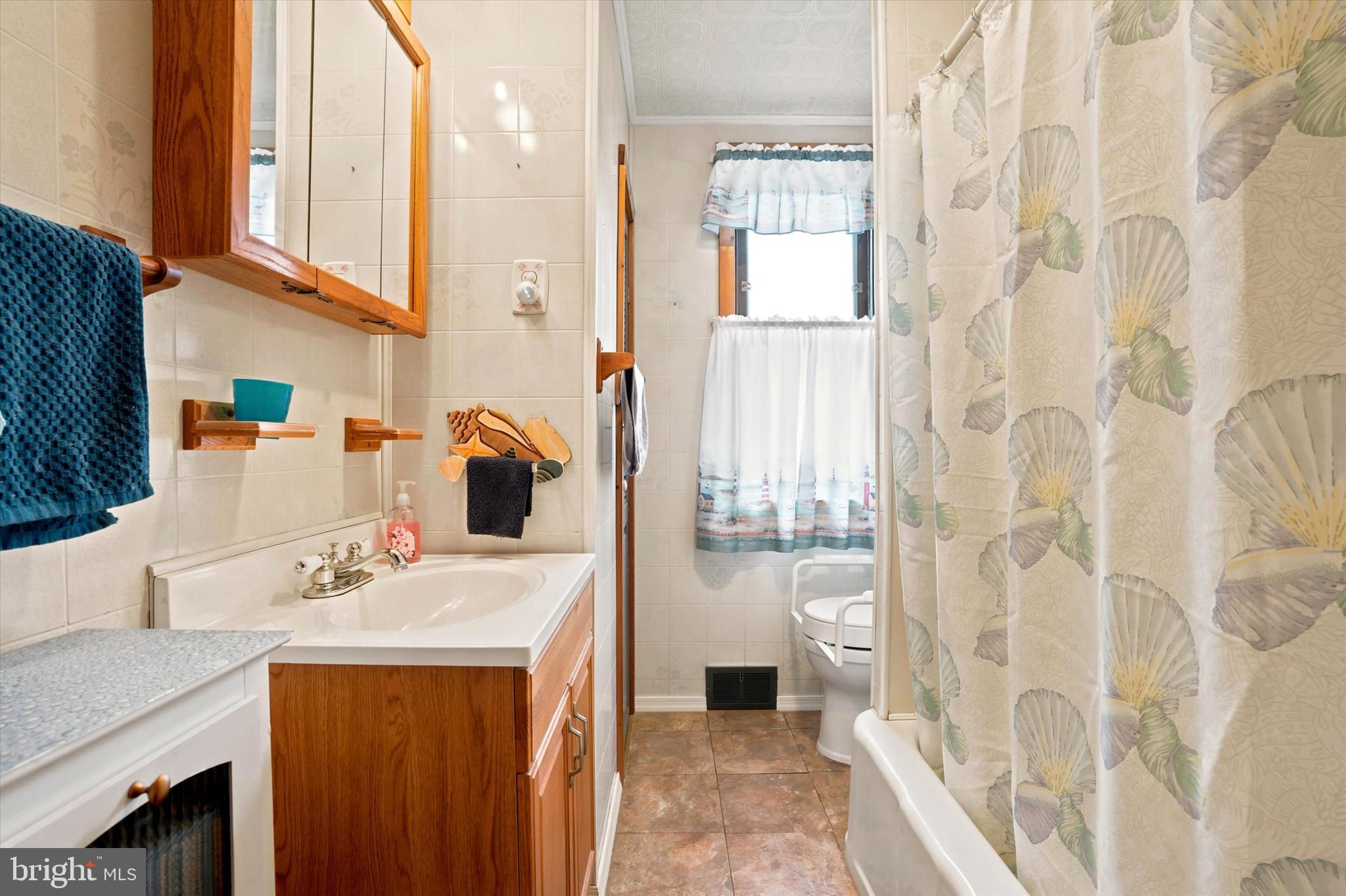 ROCKLEDGE - Residential
