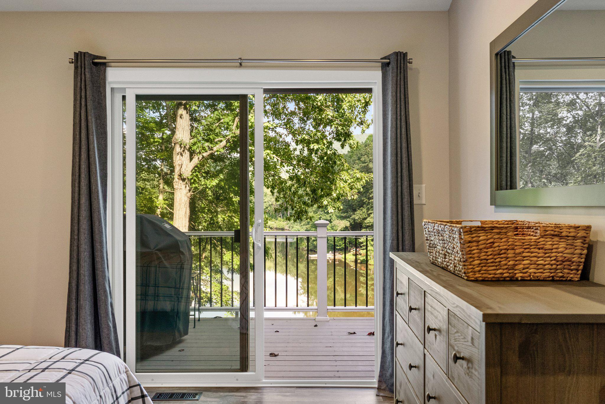SHANNONDALE - Residential