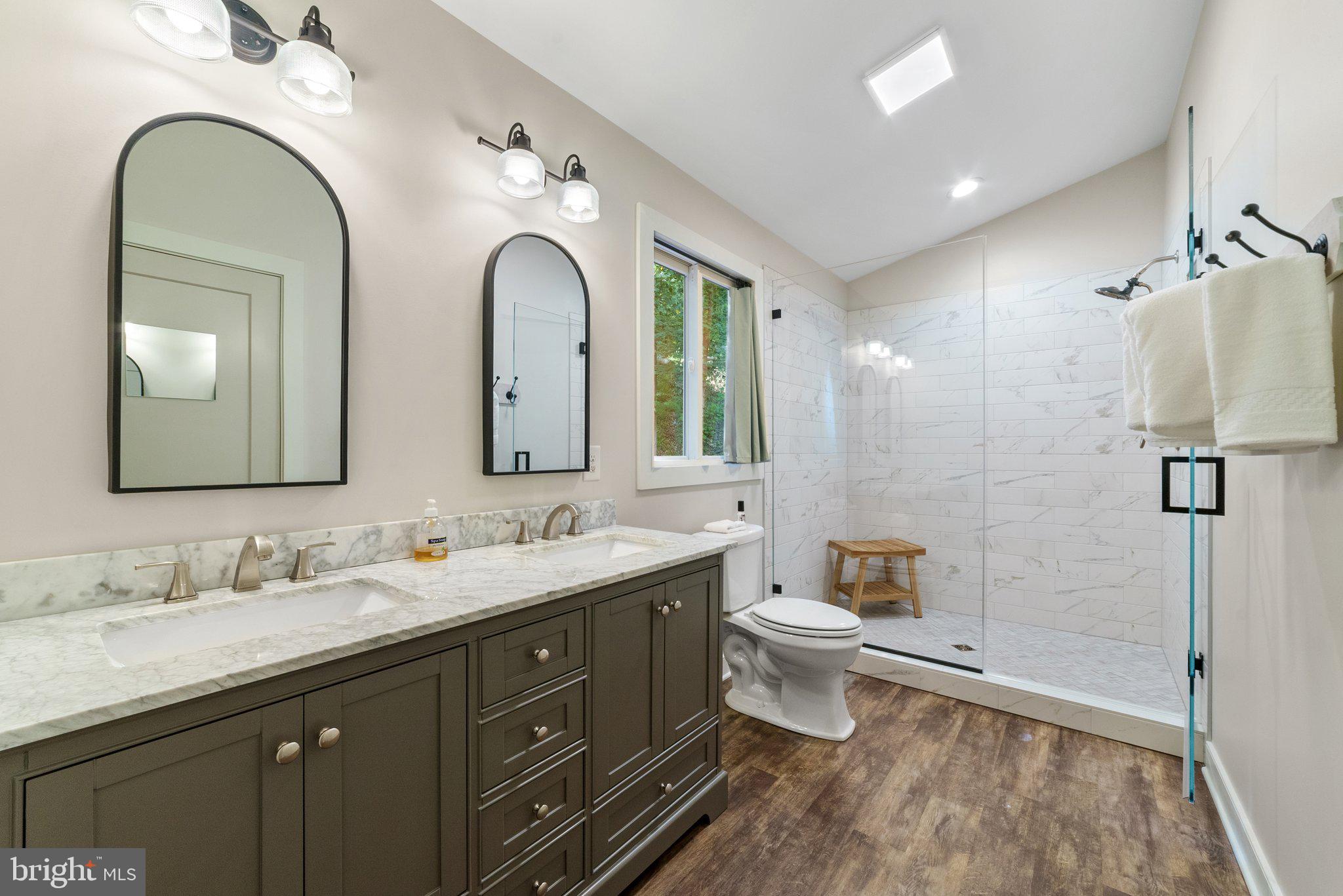 SHANNONDALE - Residential