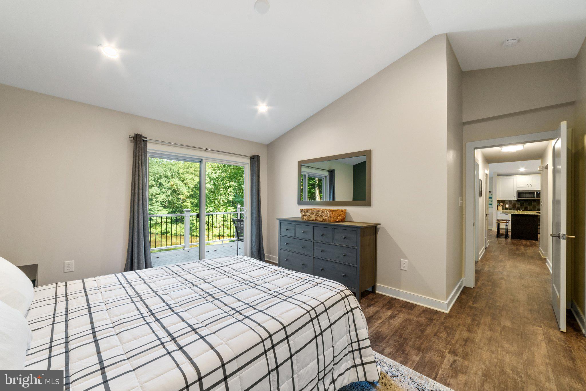 SHANNONDALE - Residential