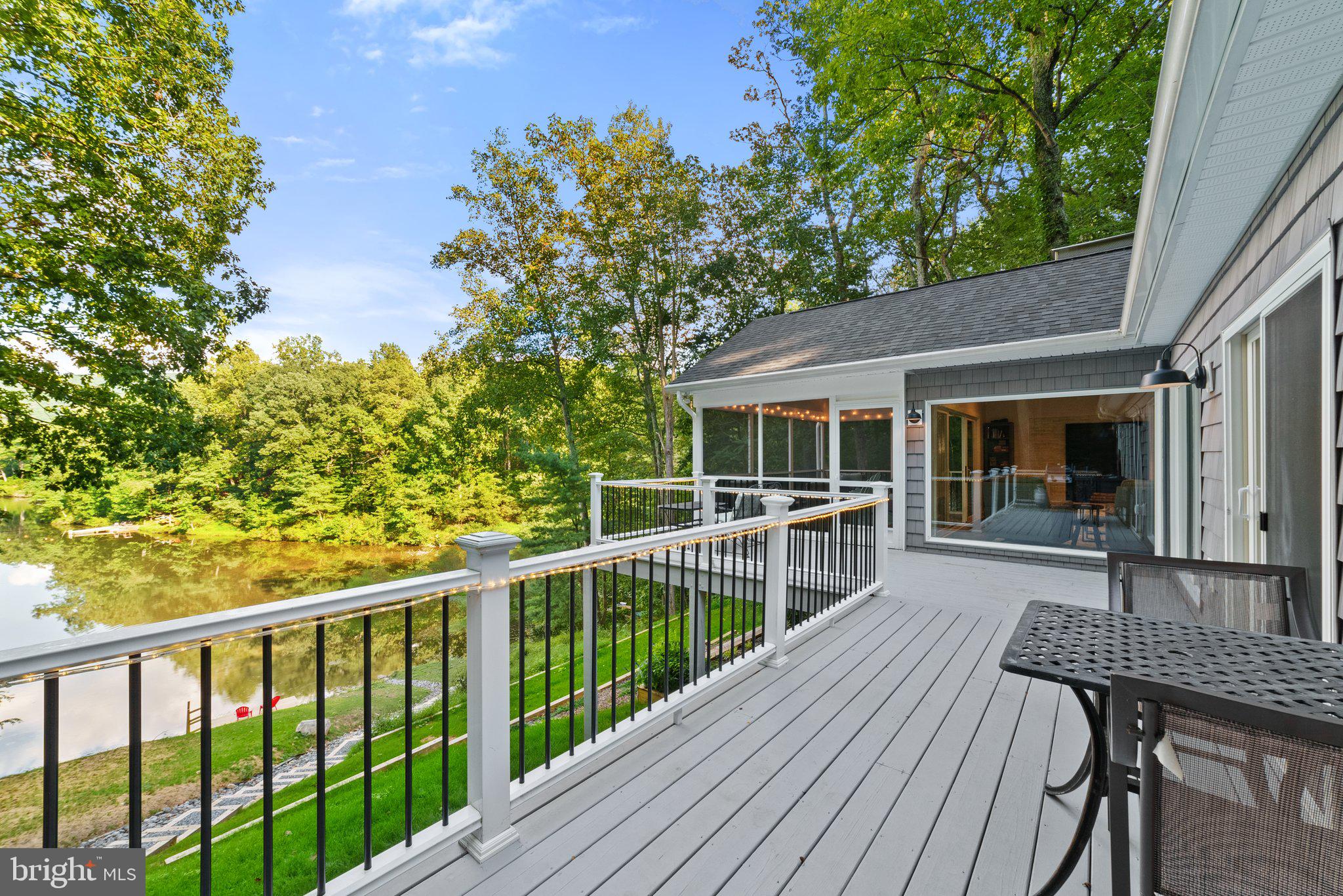 SHANNONDALE - Residential