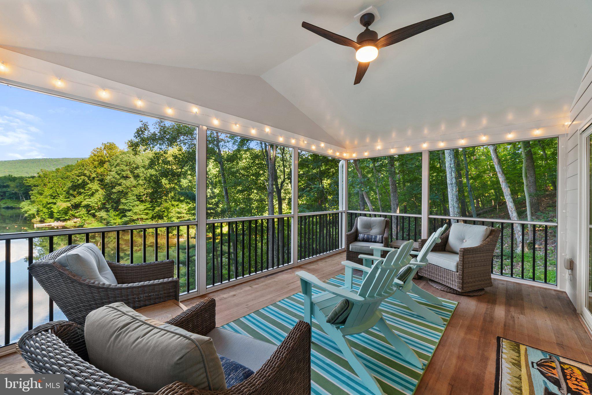 SHANNONDALE - Residential