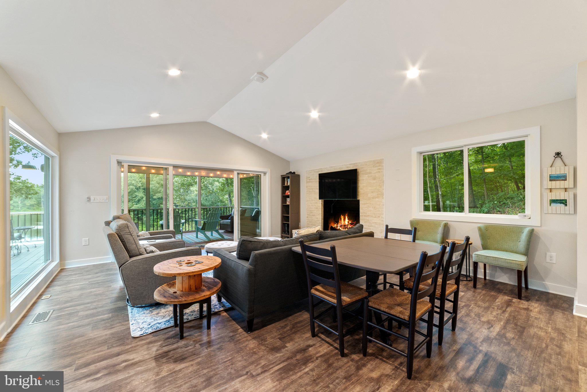 SHANNONDALE - Residential