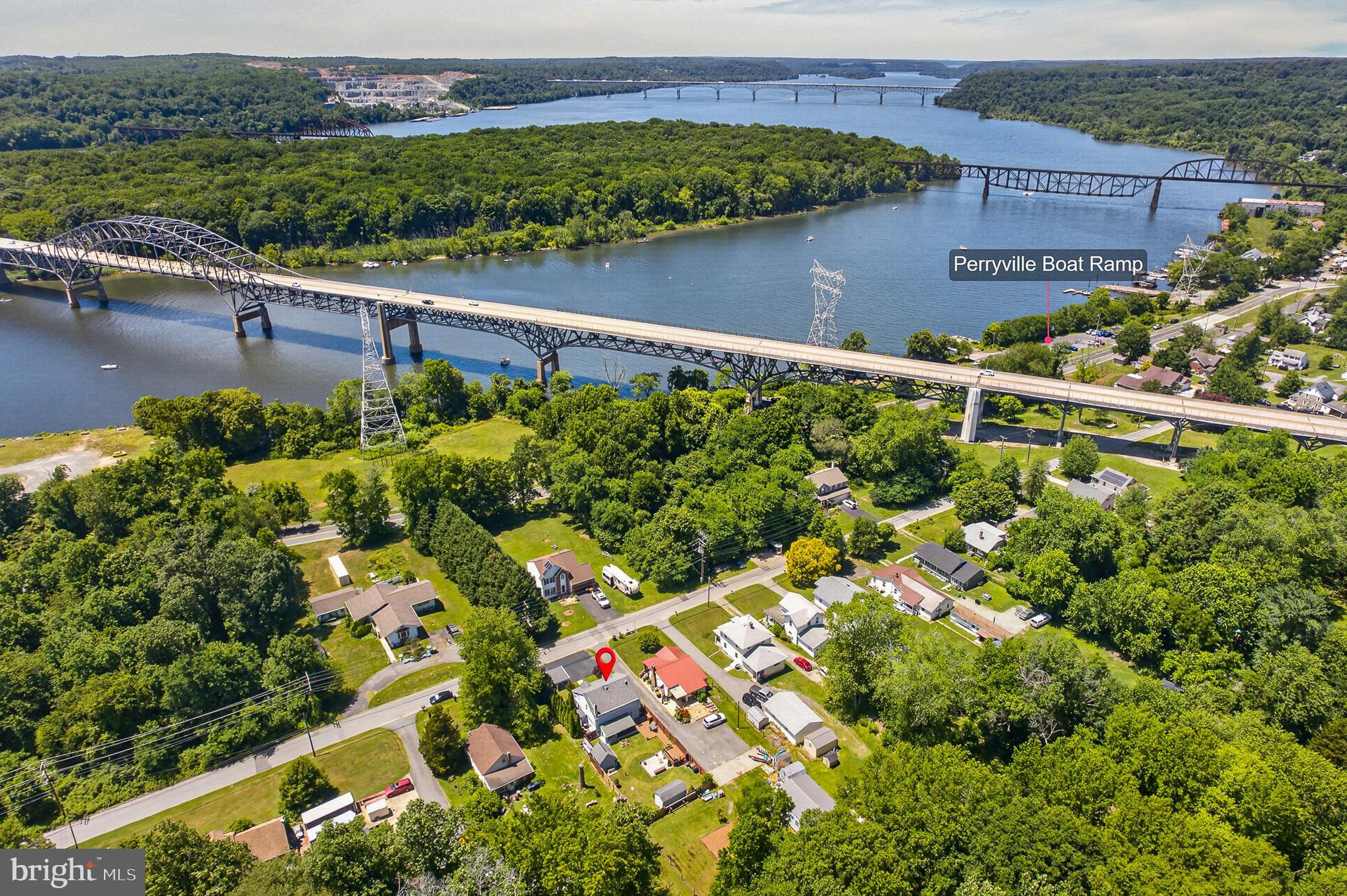 PERRYVILLE - Residential