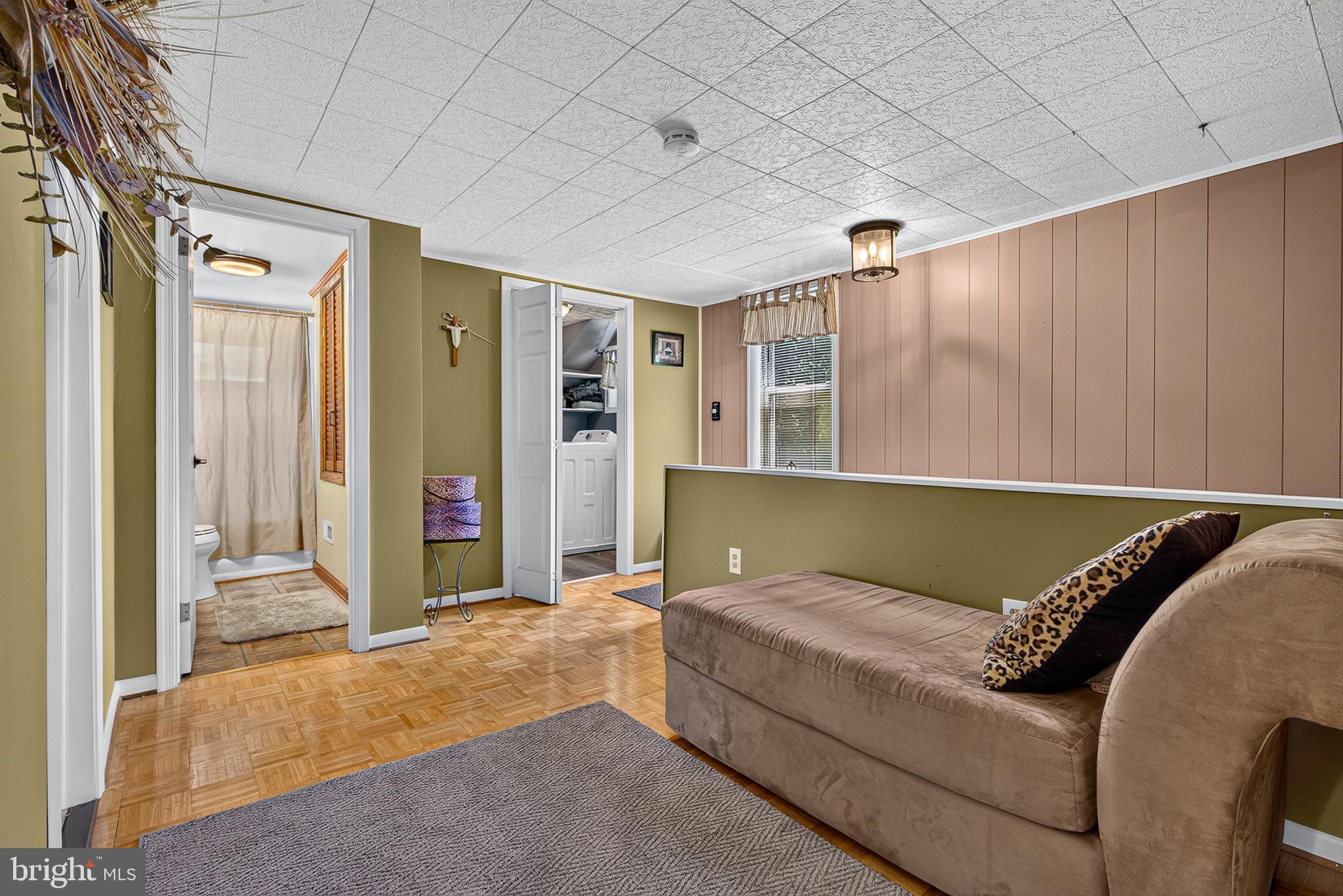 PERRYVILLE - Residential