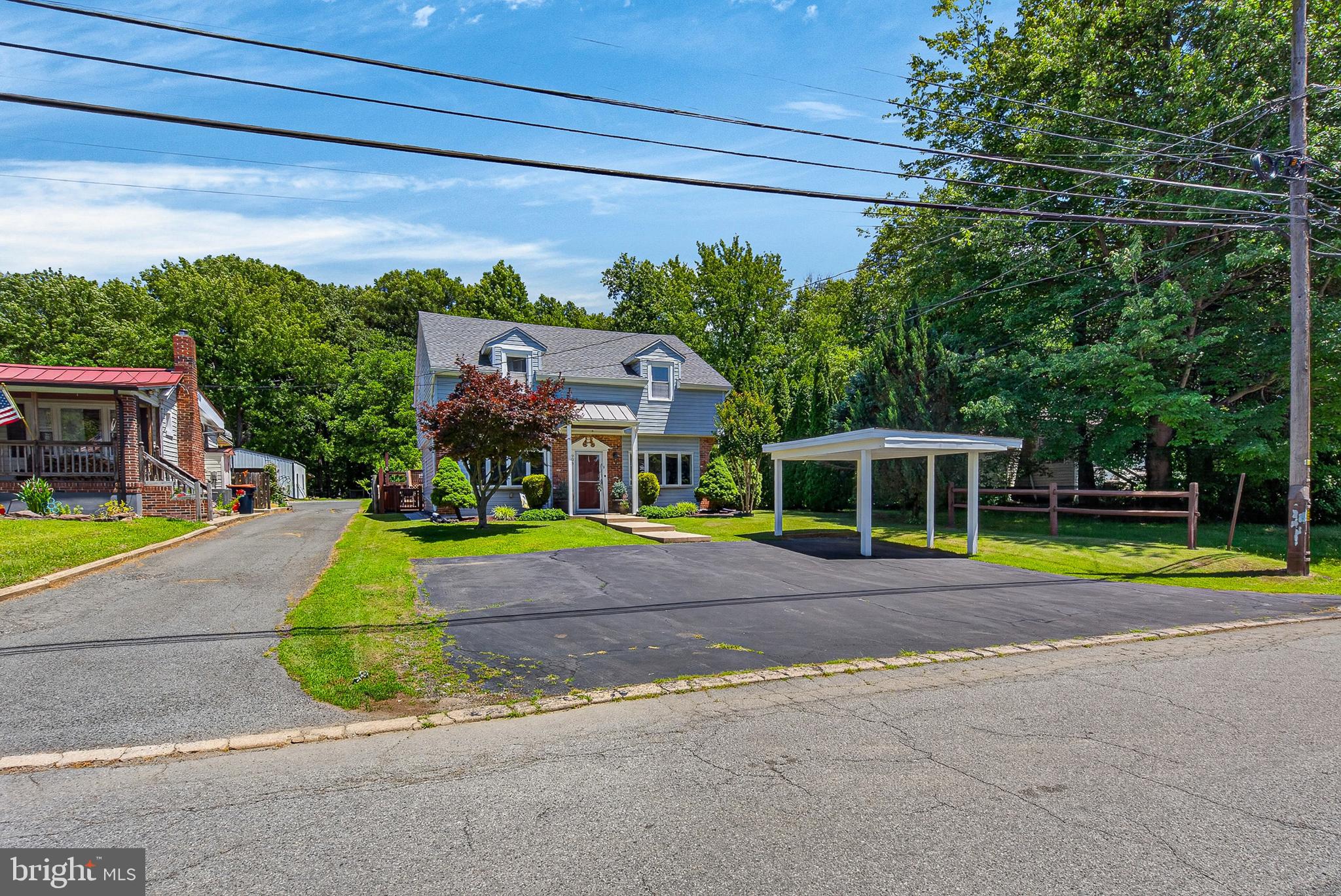 PERRYVILLE - Residential
