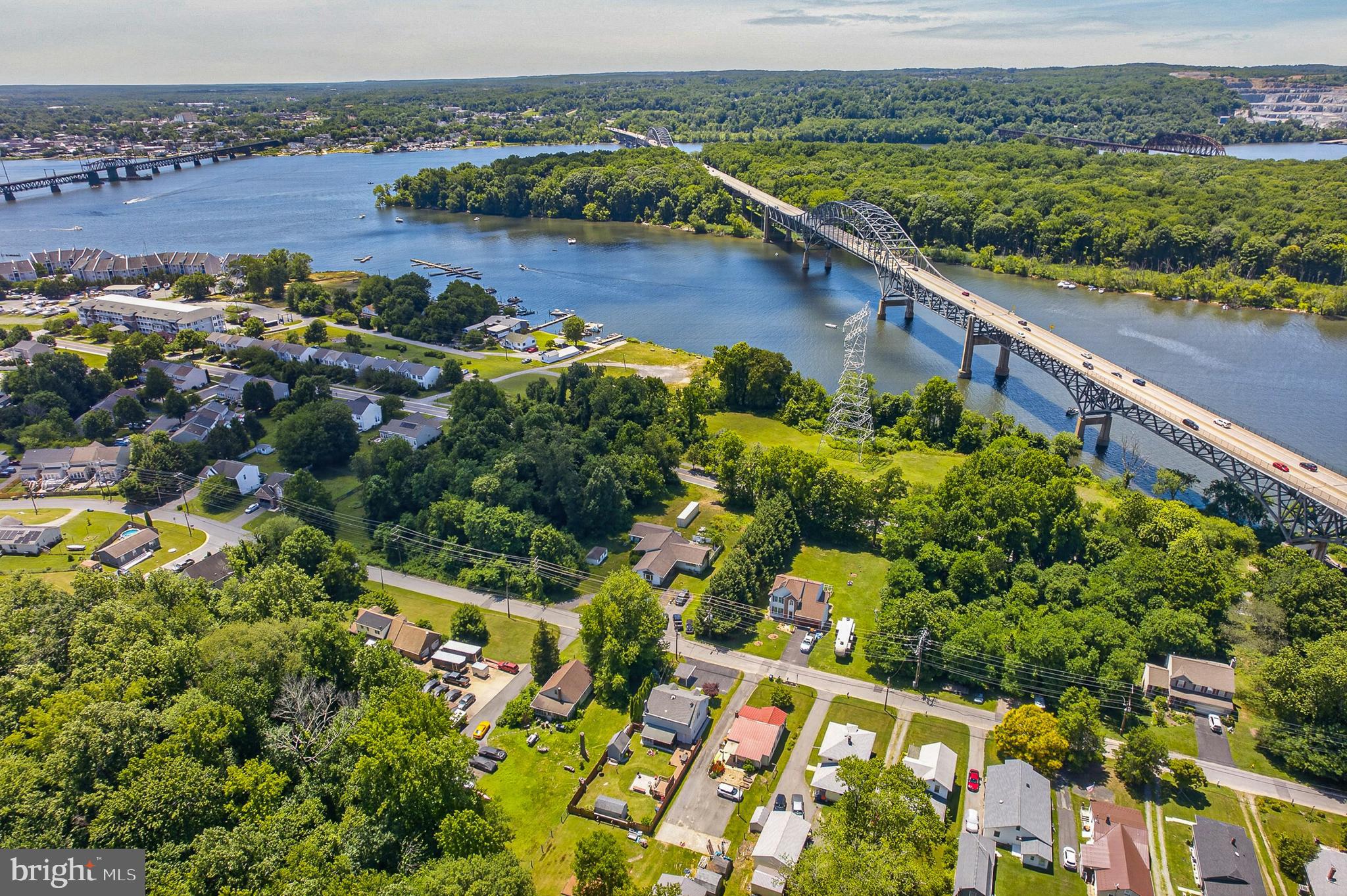 PERRYVILLE - Residential