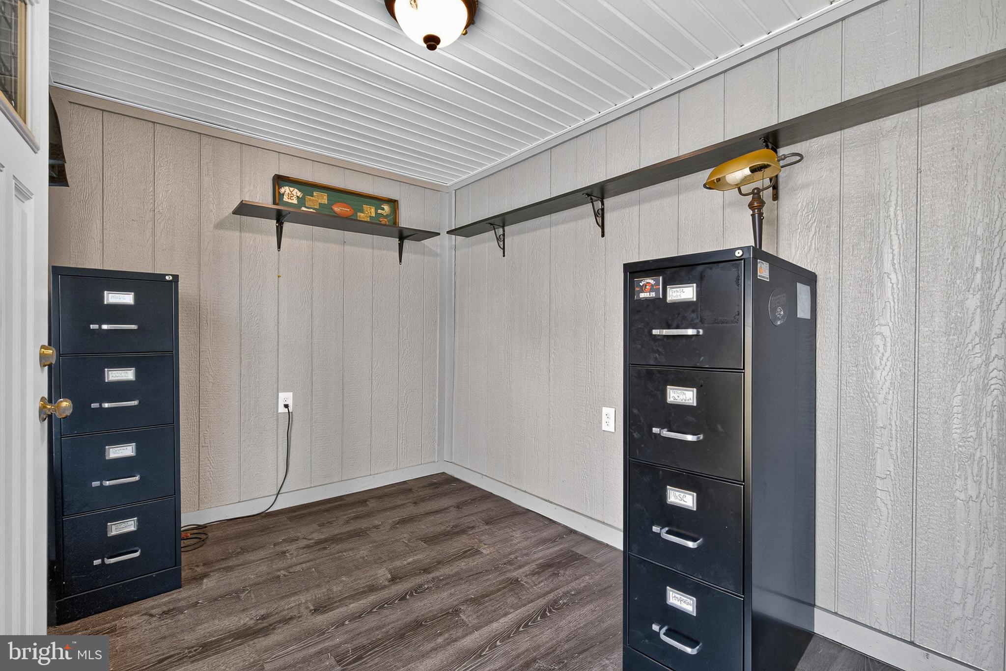 PERRYVILLE - Residential