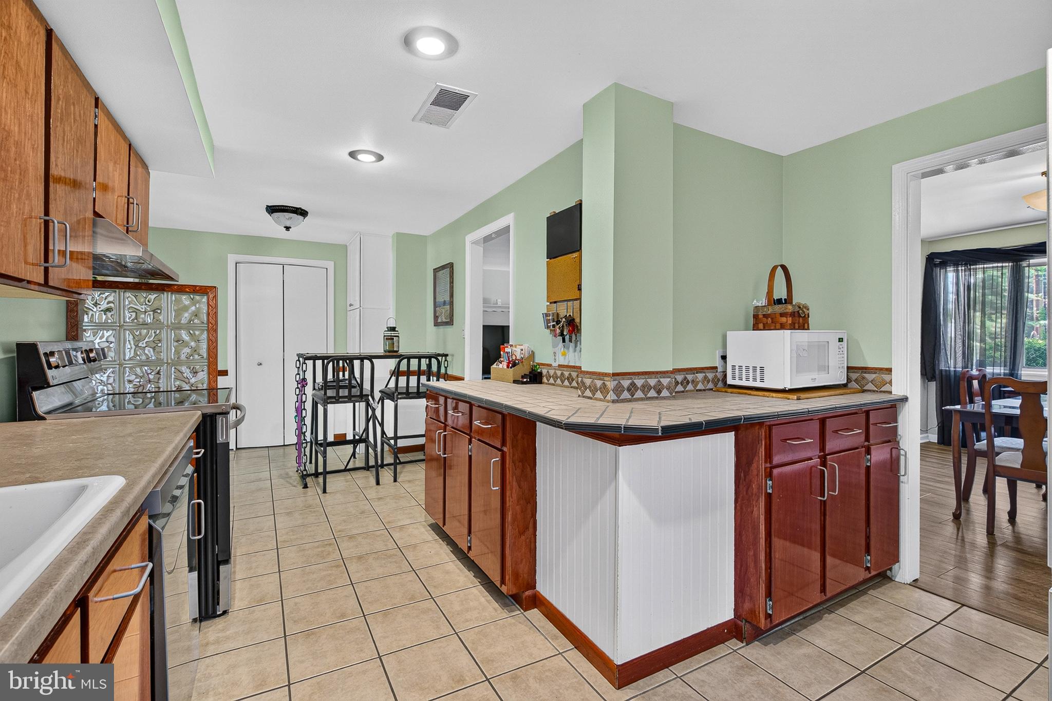 PERRYVILLE - Residential