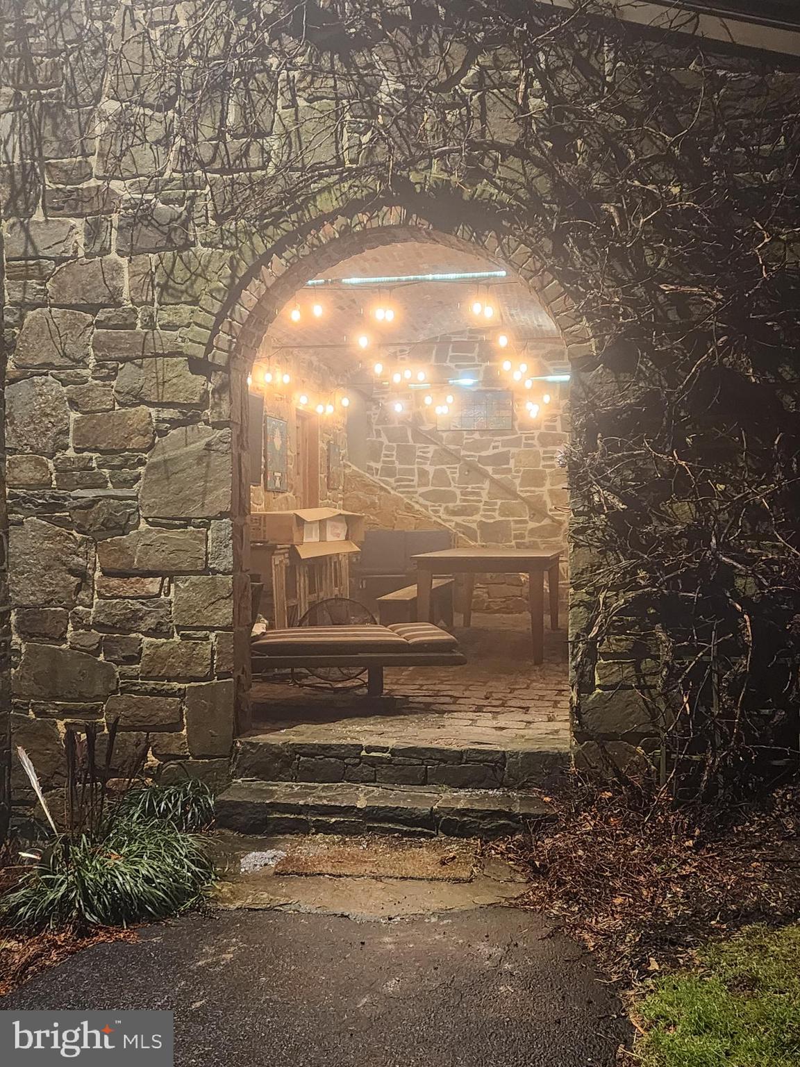 RADNOR HUNT - Residential