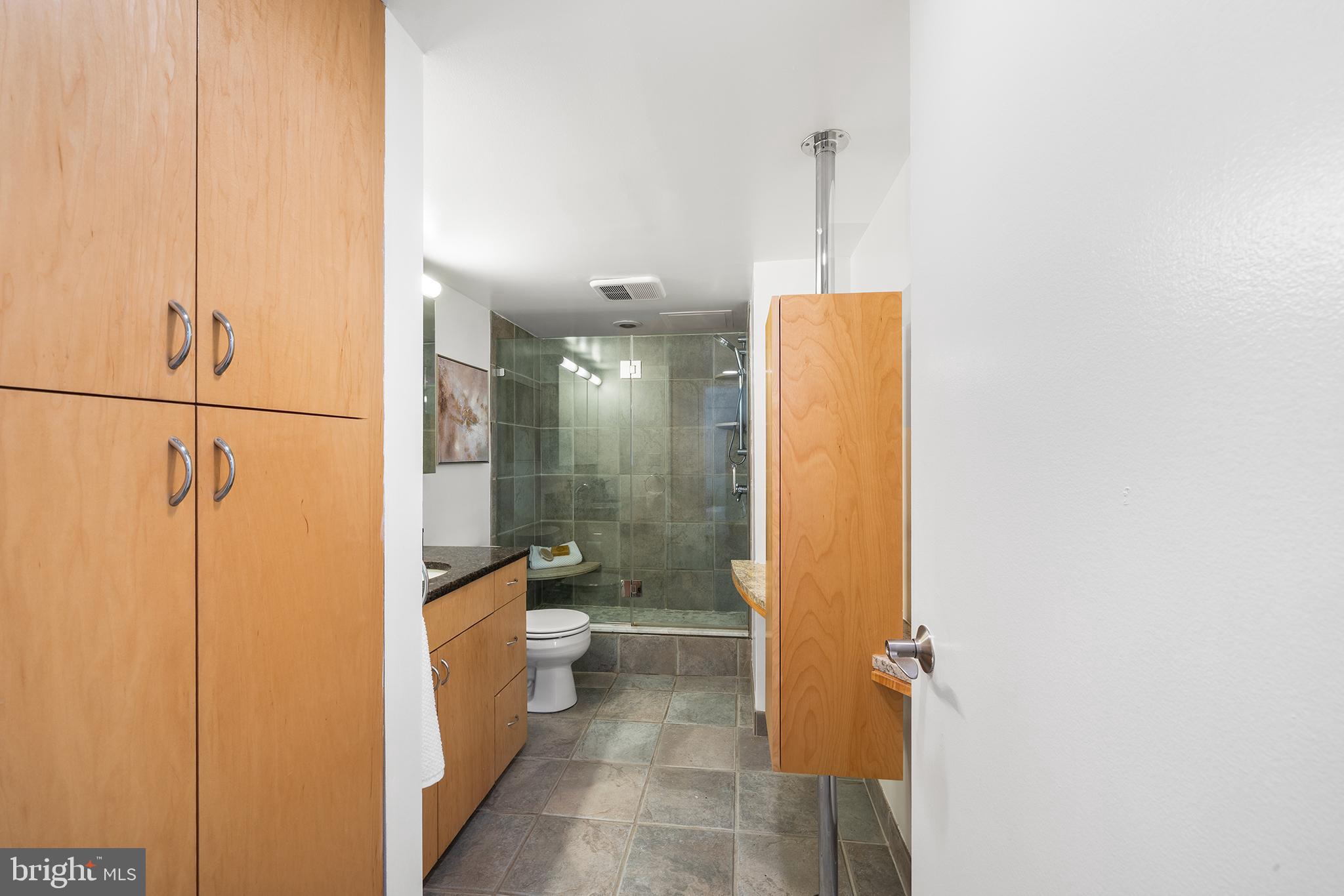 WASHINGTON SQ - Residential