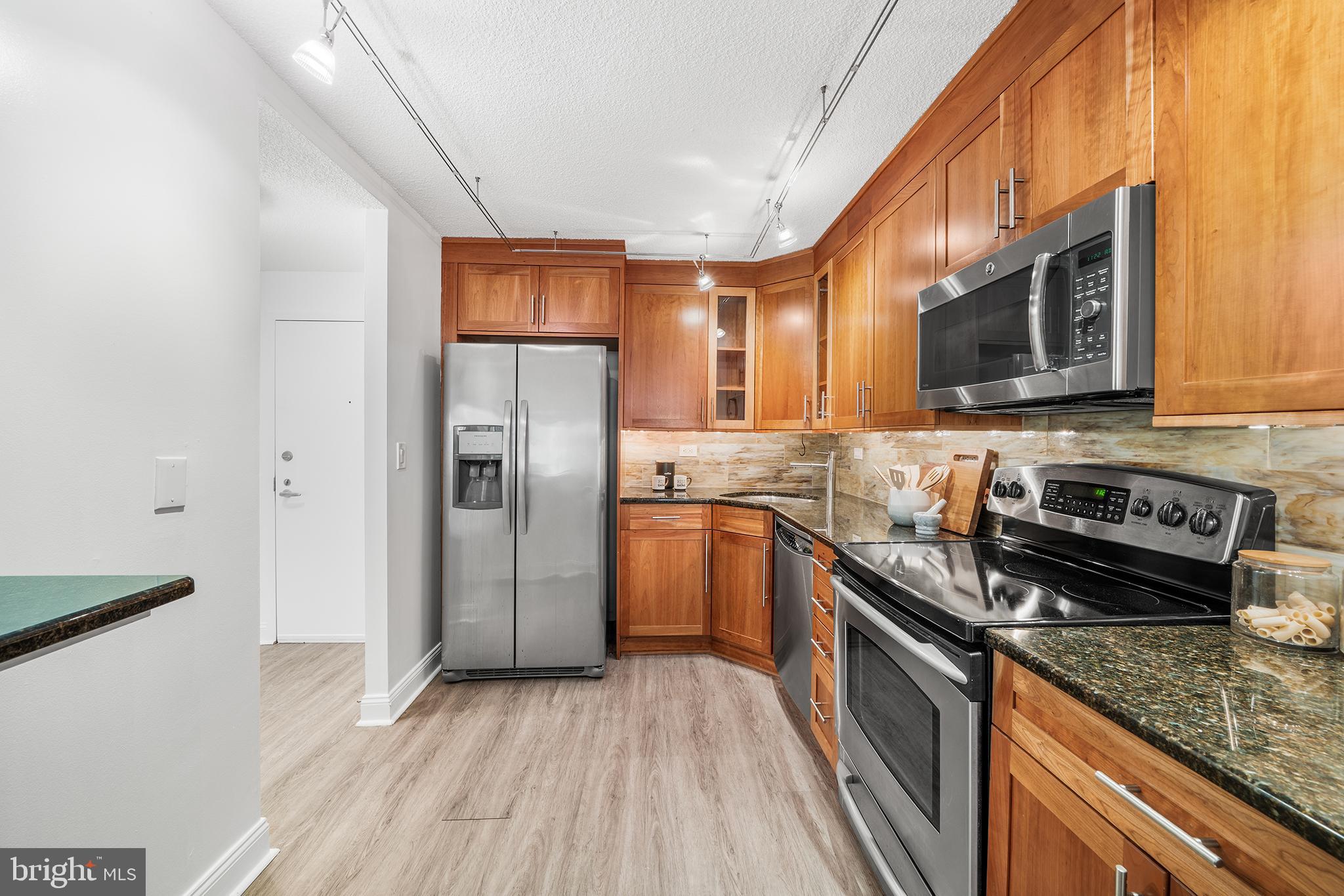 WASHINGTON SQ - Residential