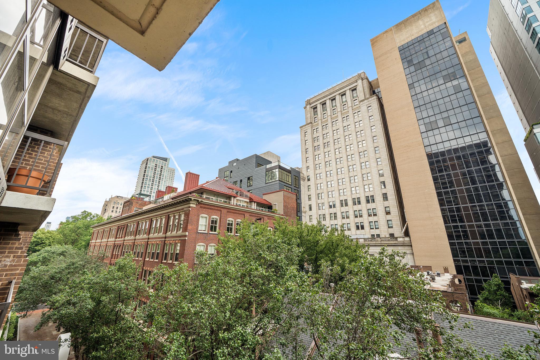 WASHINGTON SQ - Residential