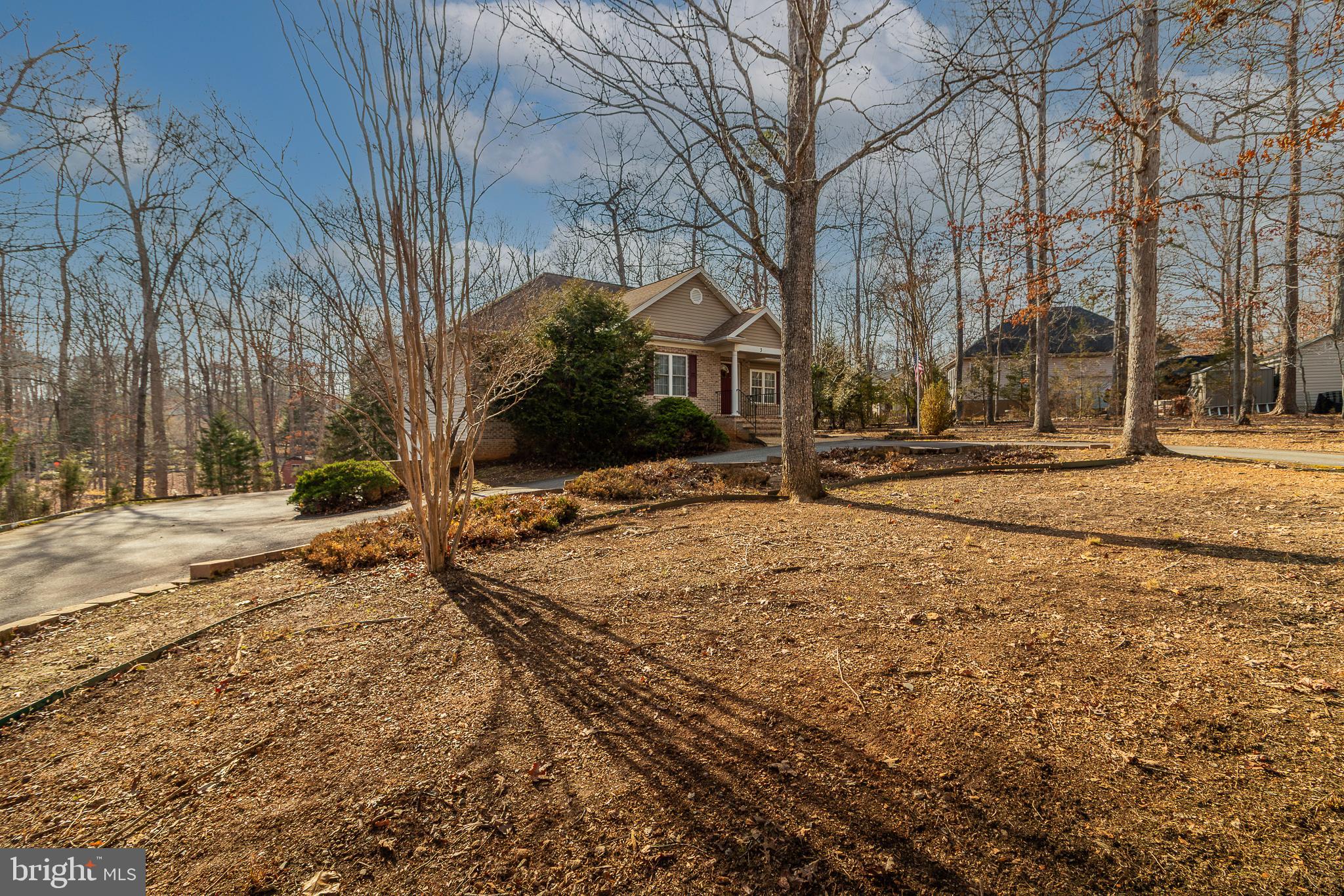 LAKE MONTICELLO - Residential