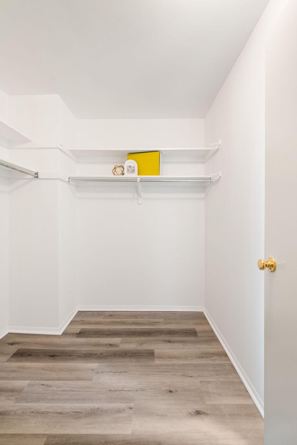 IVY OAK - Residential