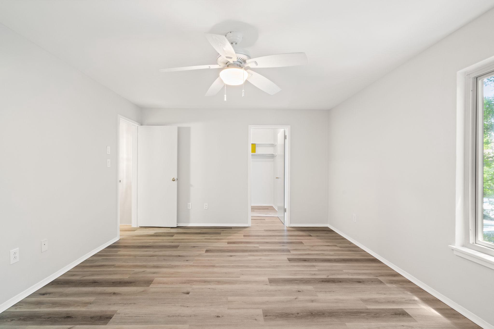IVY OAK - Residential