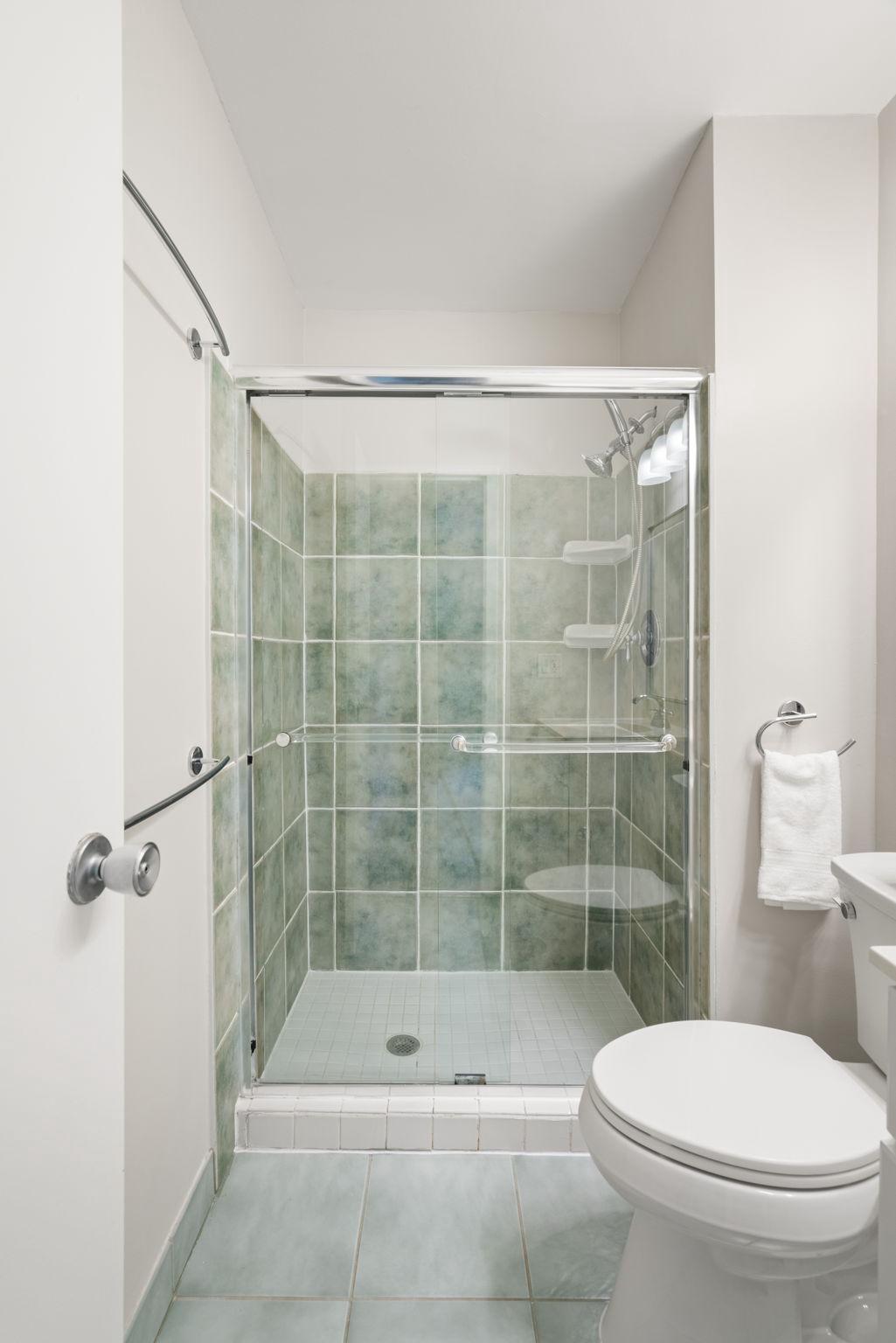 IVY OAK - Residential