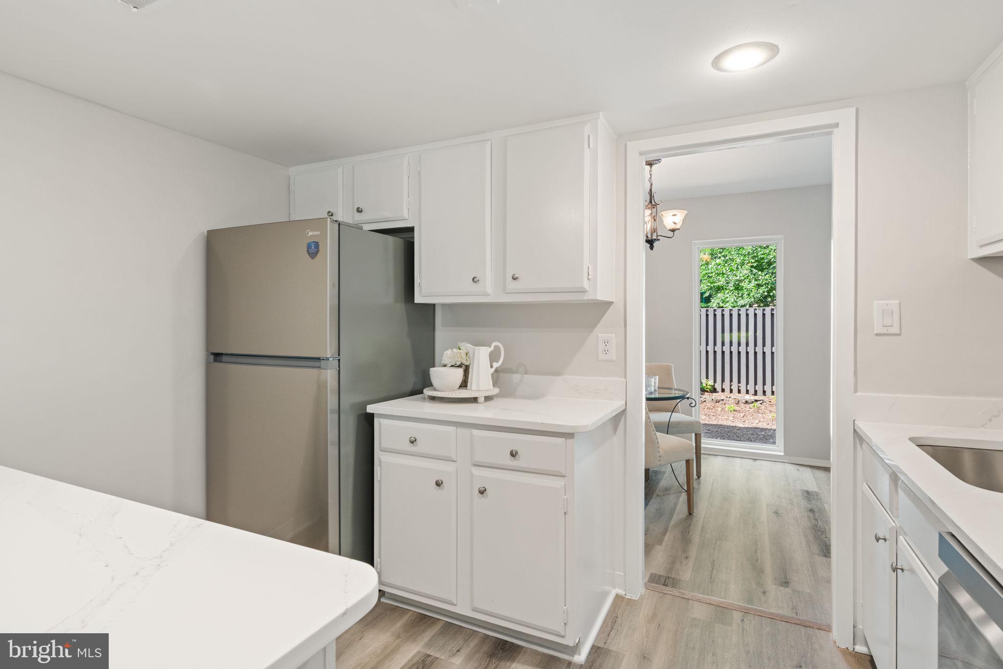 IVY OAK - Residential