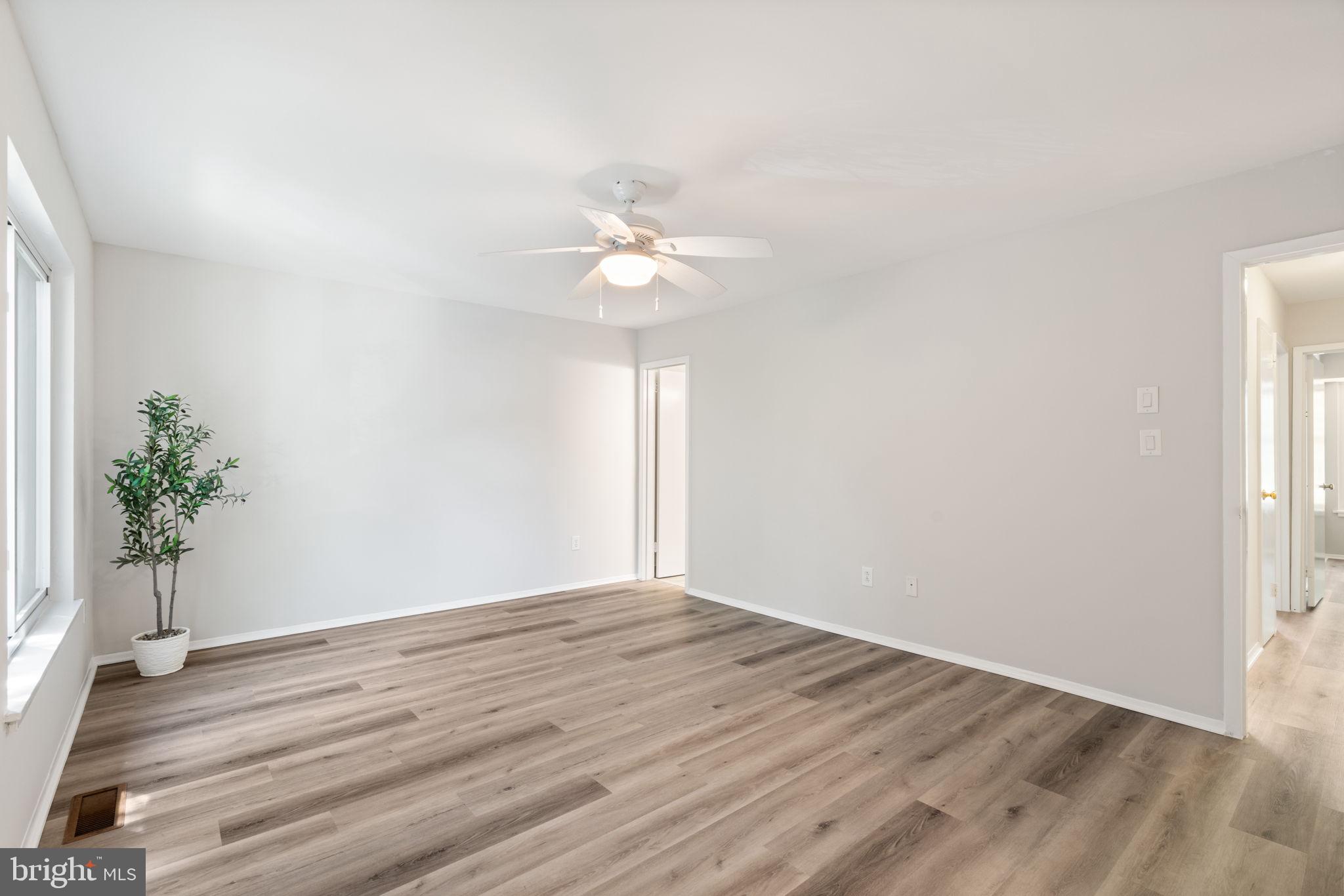 IVY OAK - Residential