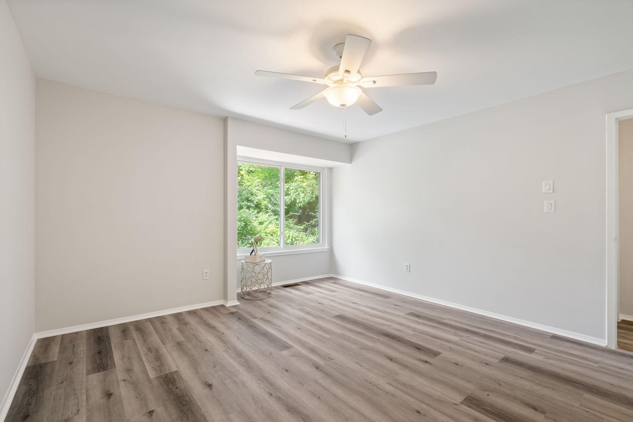 IVY OAK - Residential