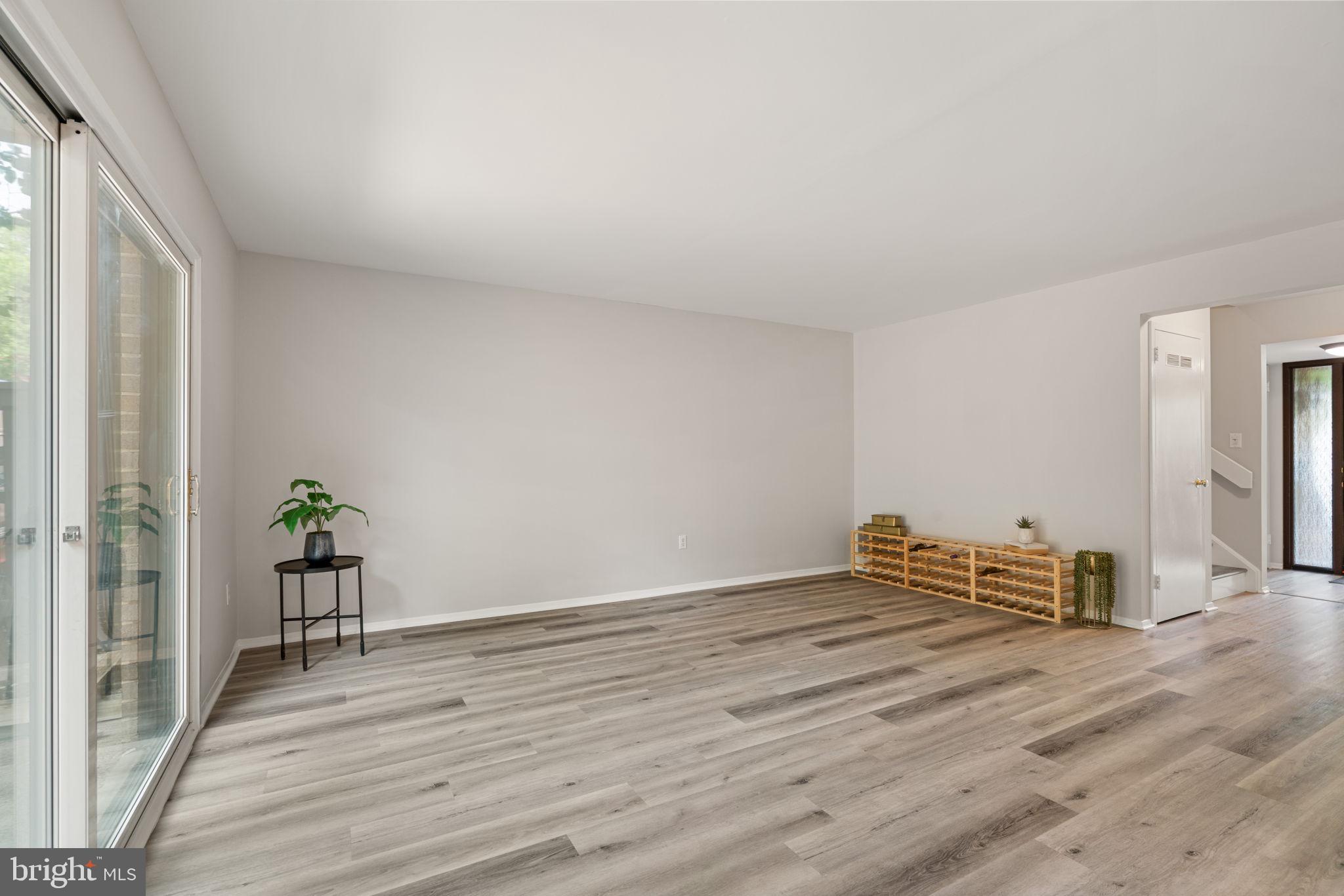 IVY OAK - Residential