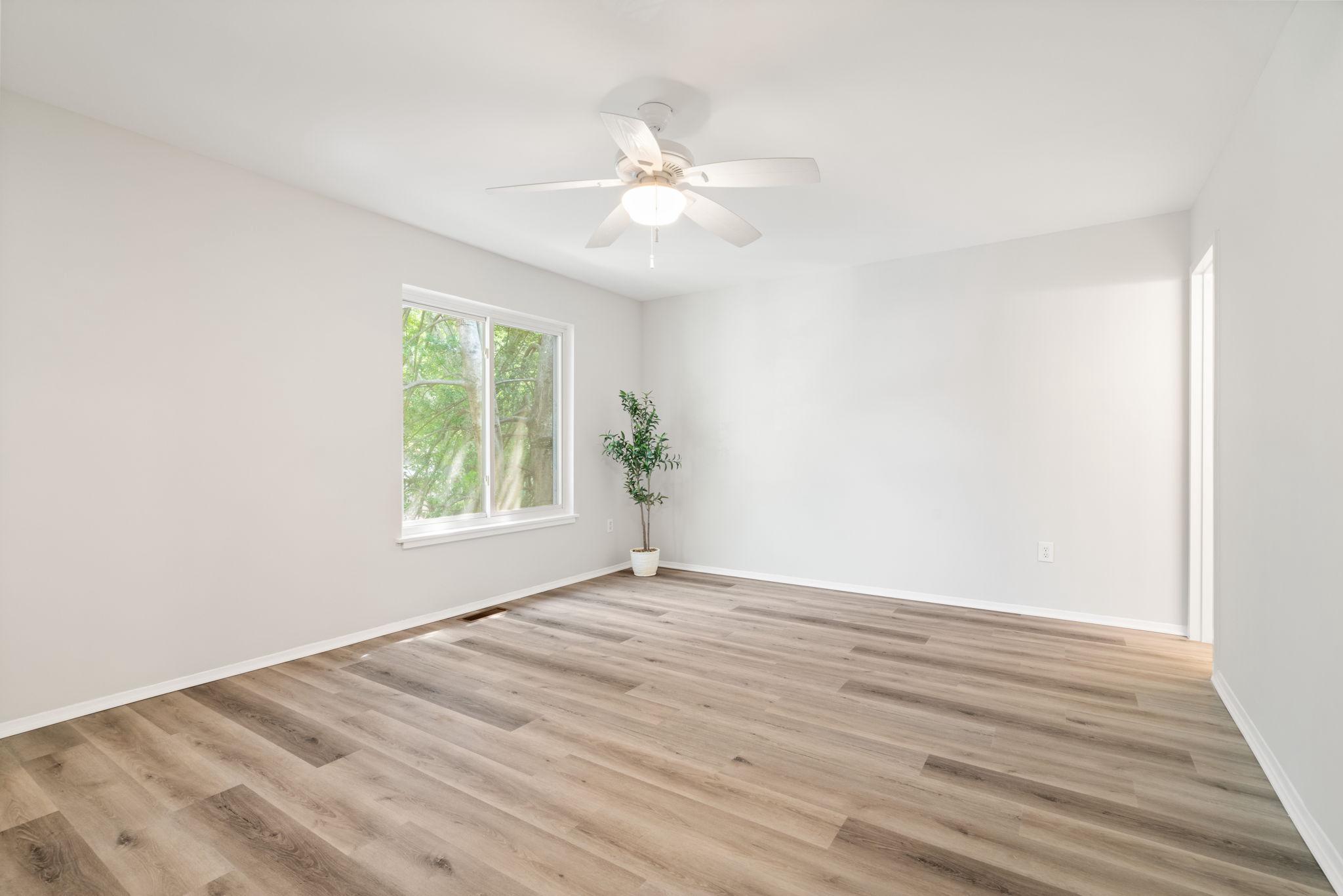 IVY OAK - Residential