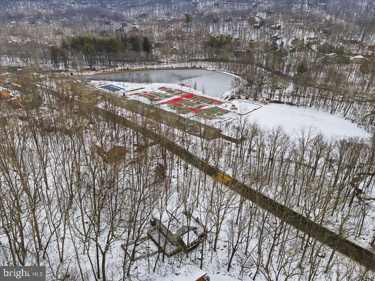 SAW CREEK EST - Residential