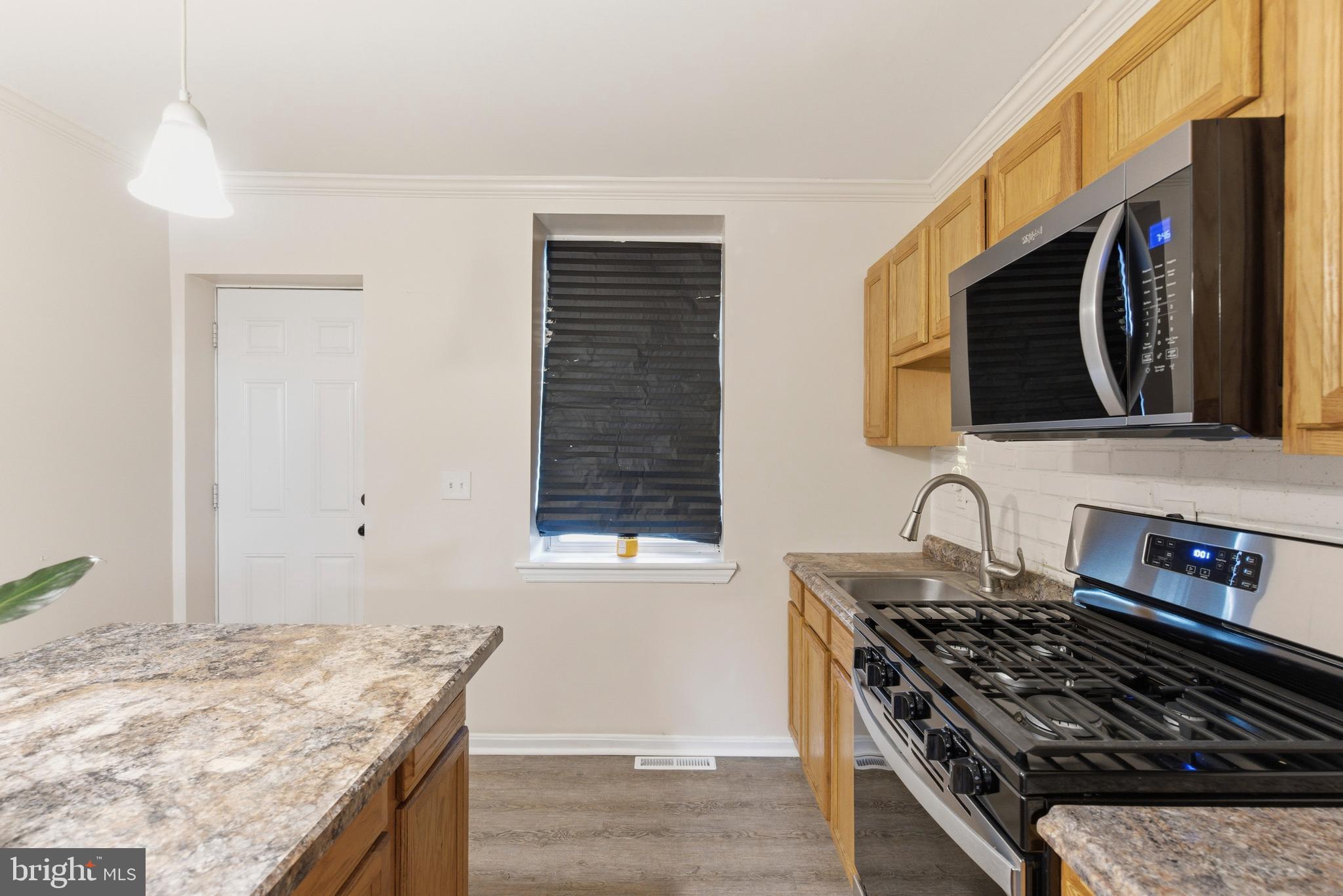 HIGHLANDTOWN - Residential