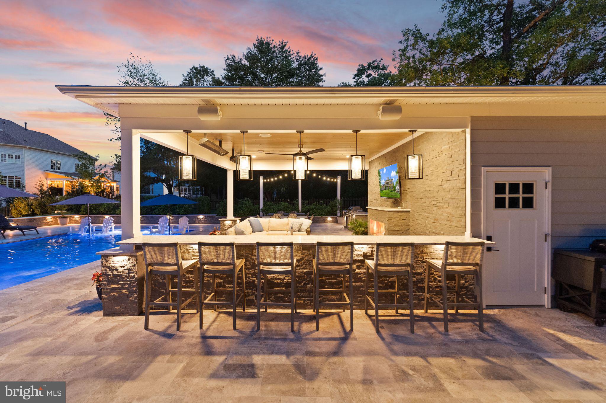 LANSDOWNE ON THE POTOMAC - Residential