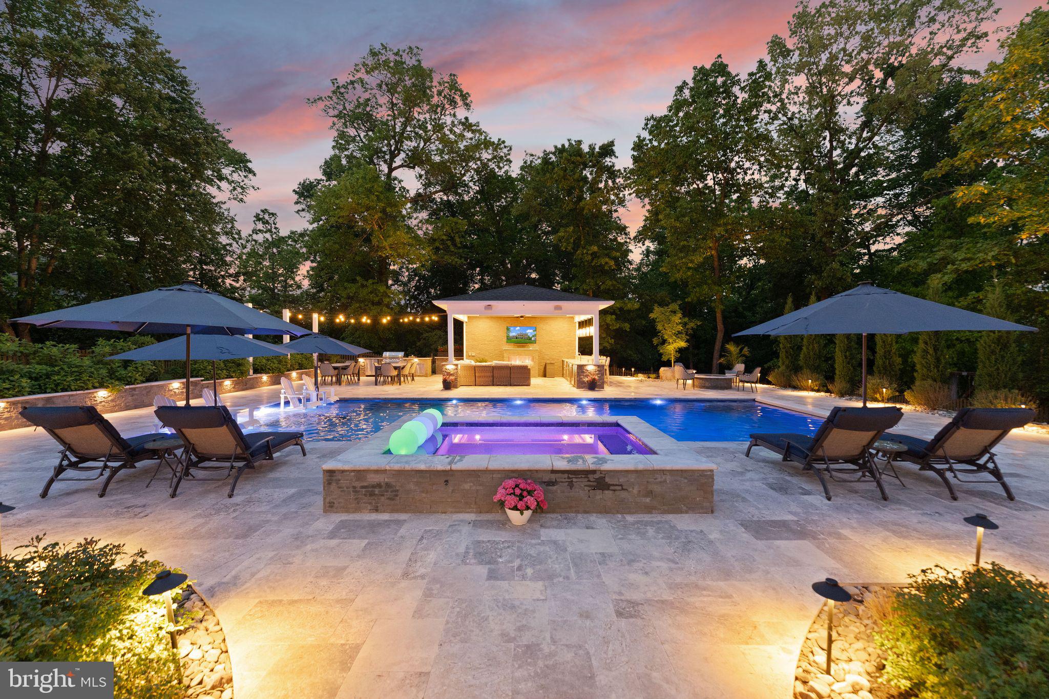 LANSDOWNE ON THE POTOMAC - Residential
