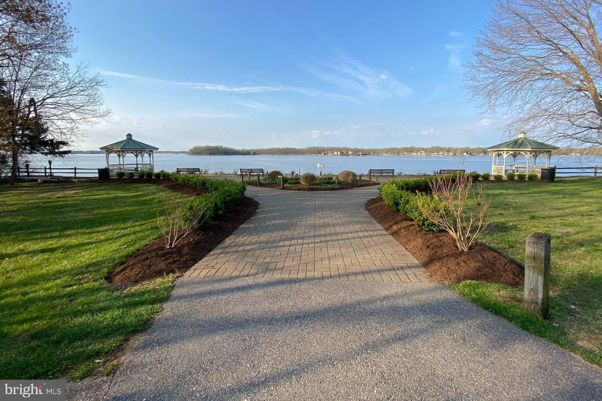 HILLSMERE SHORES - Residential