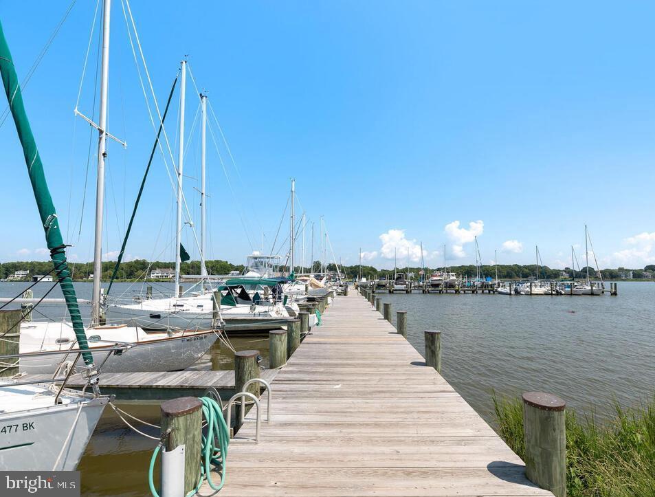HILLSMERE SHORES - Residential