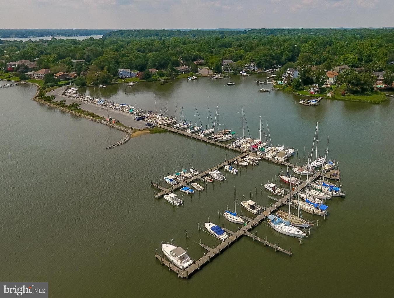 HILLSMERE SHORES - Residential