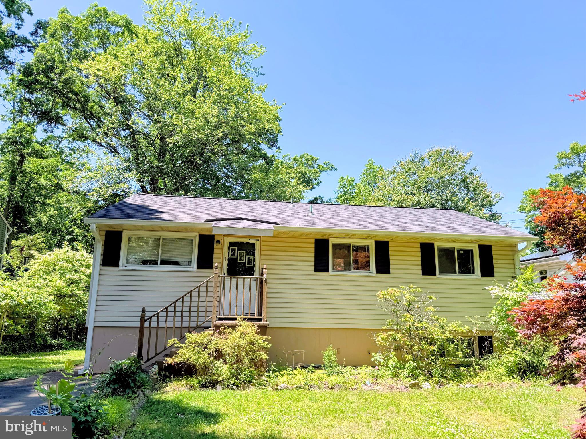 HILLSMERE SHORES - Residential