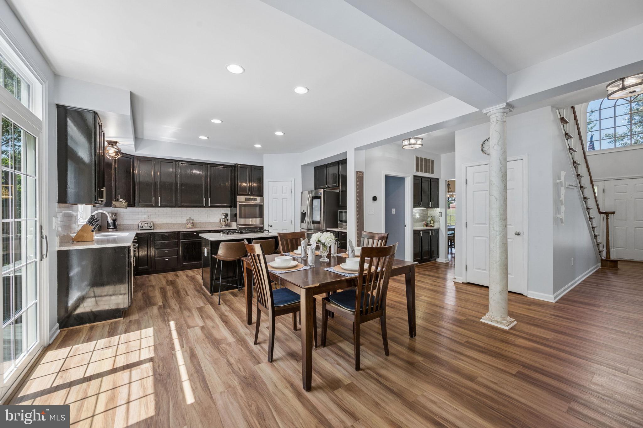 HUNTERS RUN - Residential