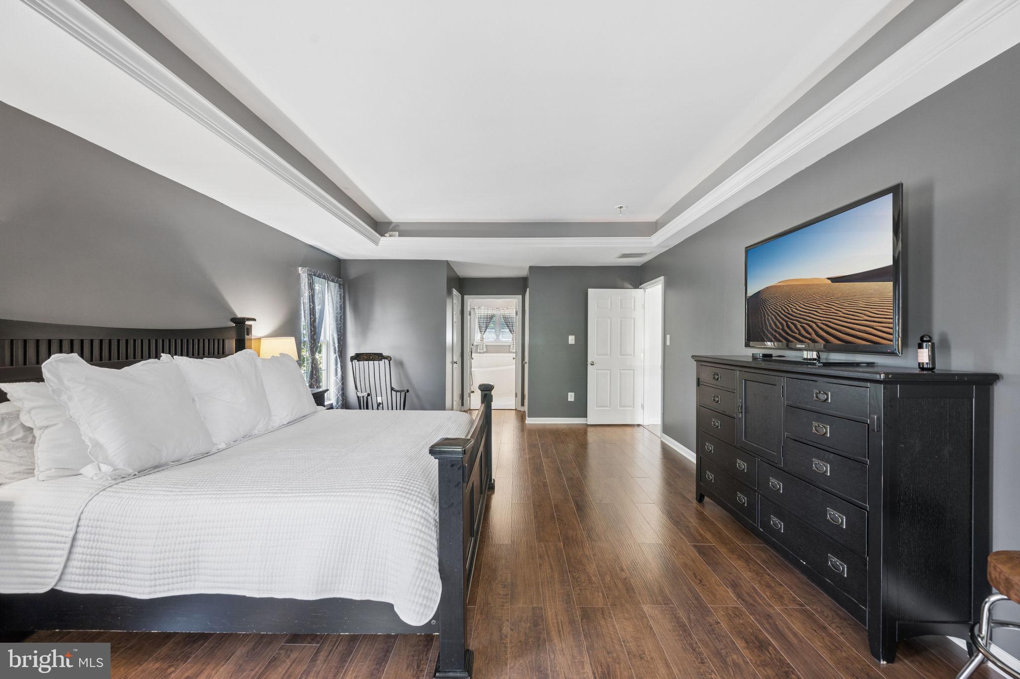 HUNTERS RUN - Residential