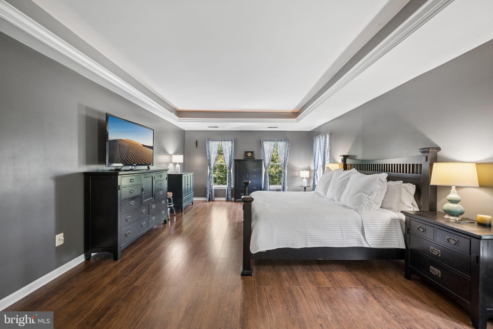 HUNTERS RUN - Residential