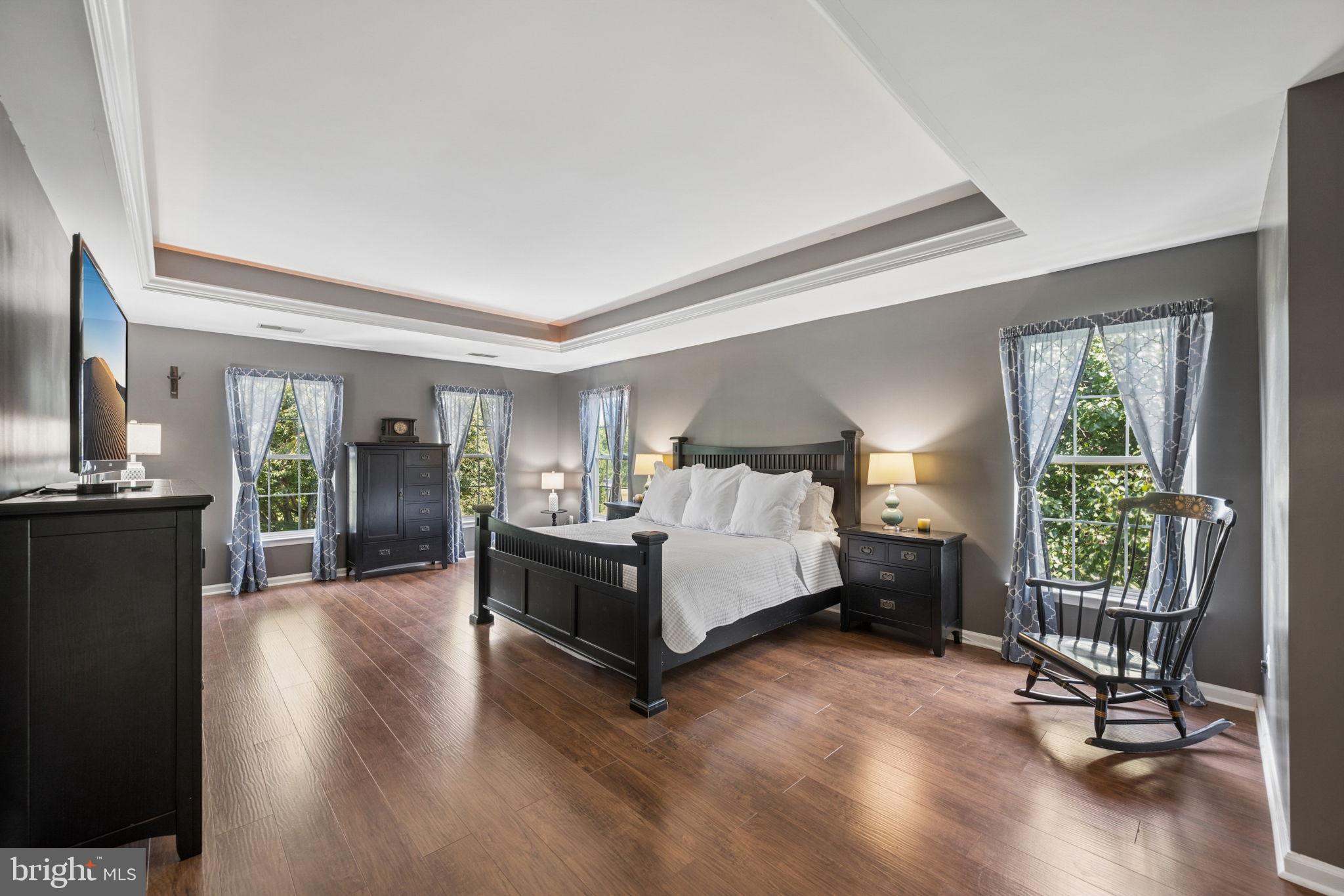 HUNTERS RUN - Residential