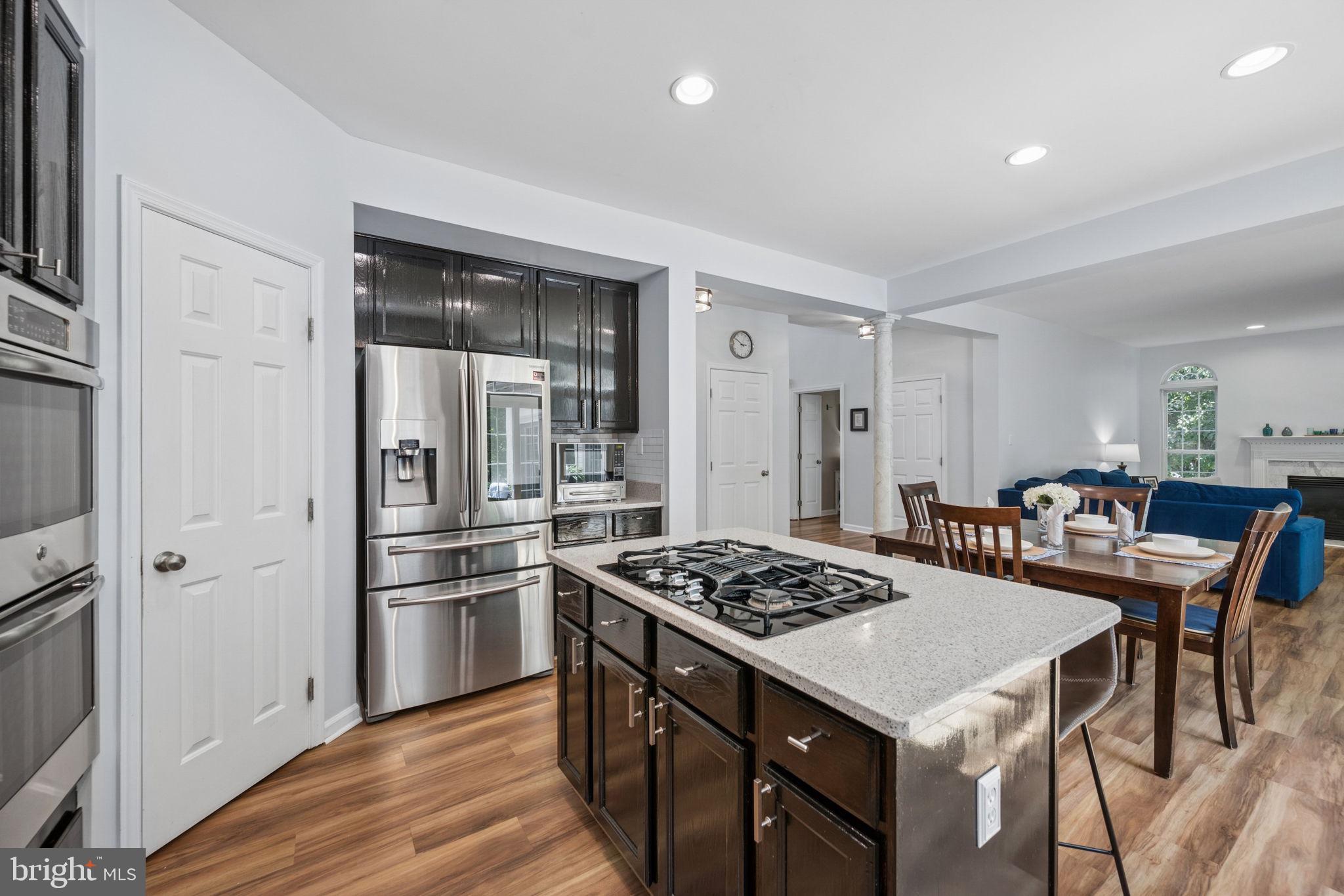 HUNTERS RUN - Residential