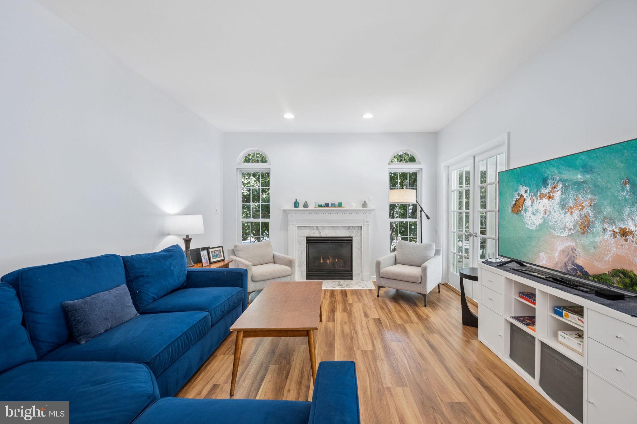 HUNTERS RUN - Residential