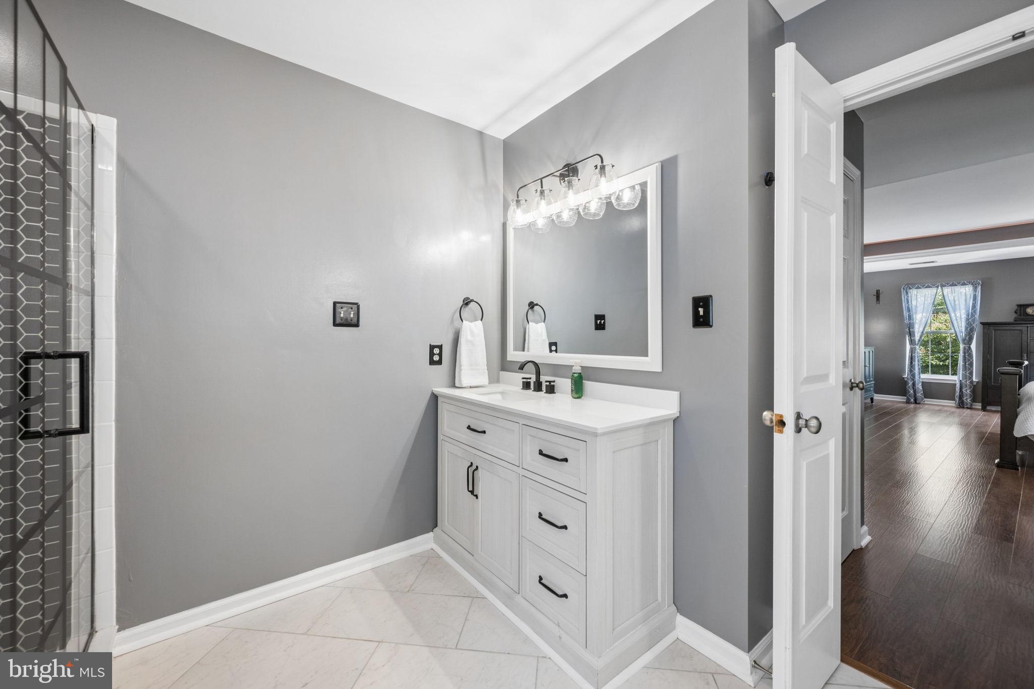 HUNTERS RUN - Residential