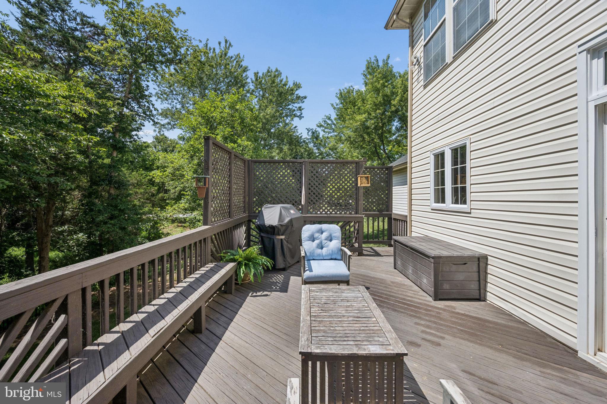 HUNTERS RUN - Residential