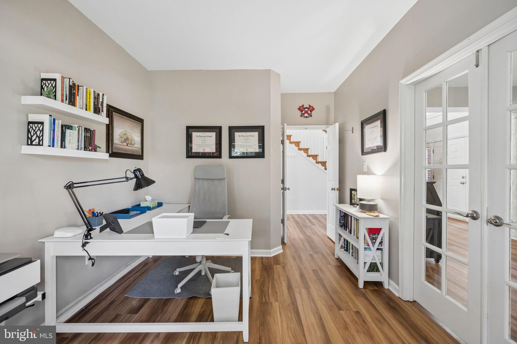 HUNTERS RUN - Residential