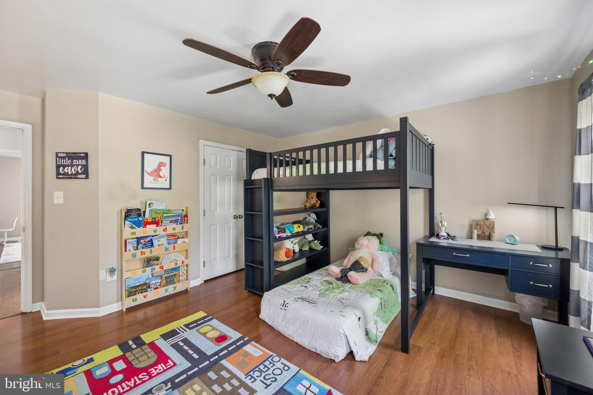 HUNTERS RUN - Residential