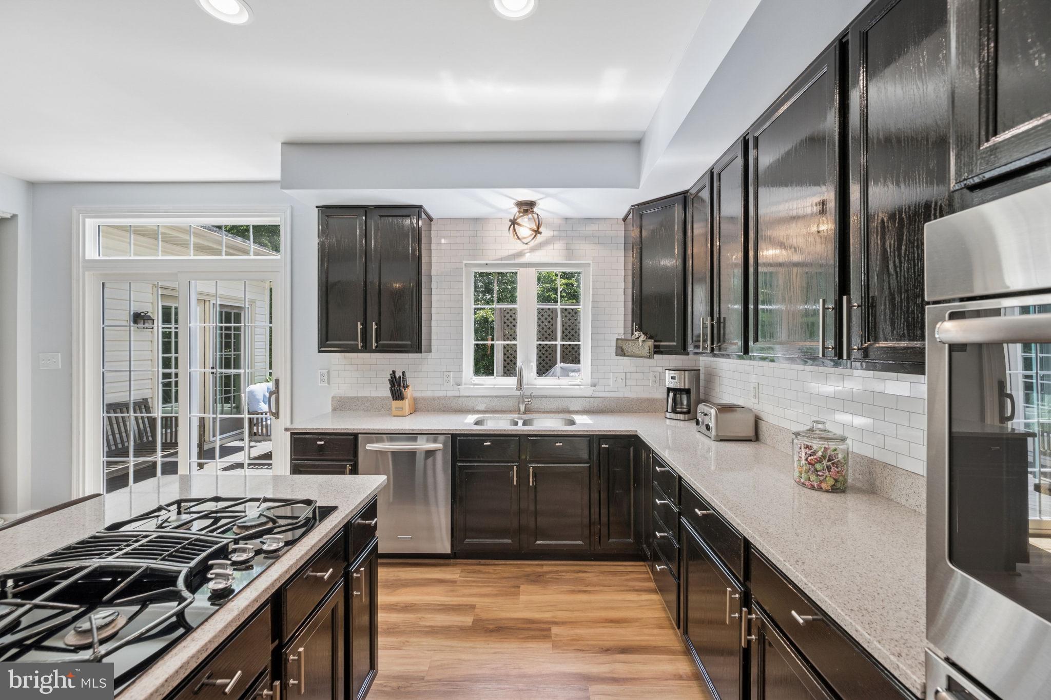 HUNTERS RUN - Residential
