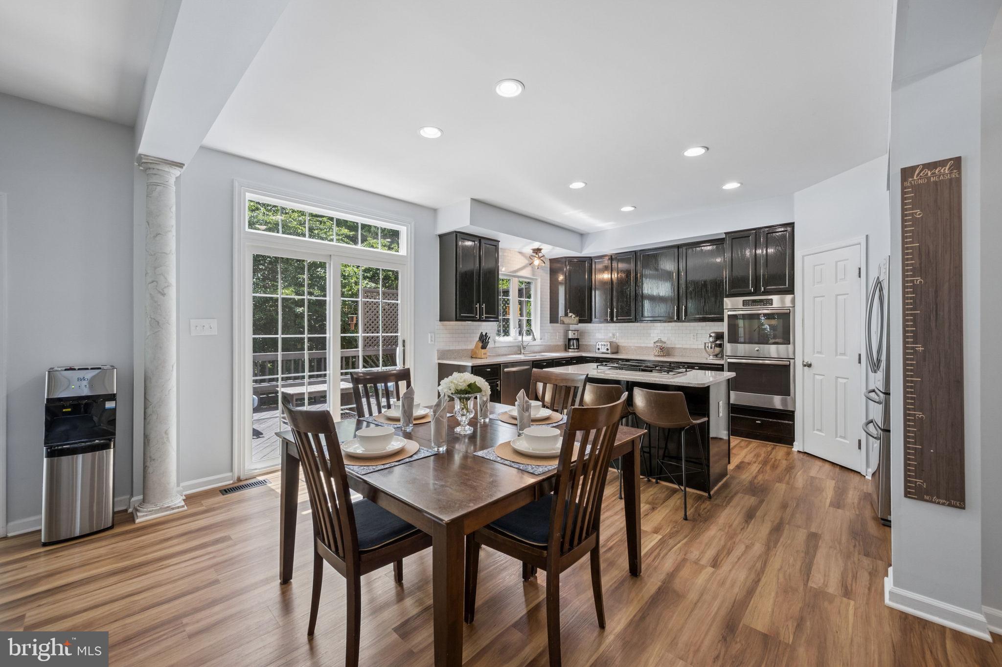 HUNTERS RUN - Residential
