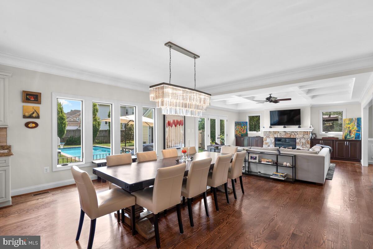 WEST VIENNA WOODS - Residential Lease