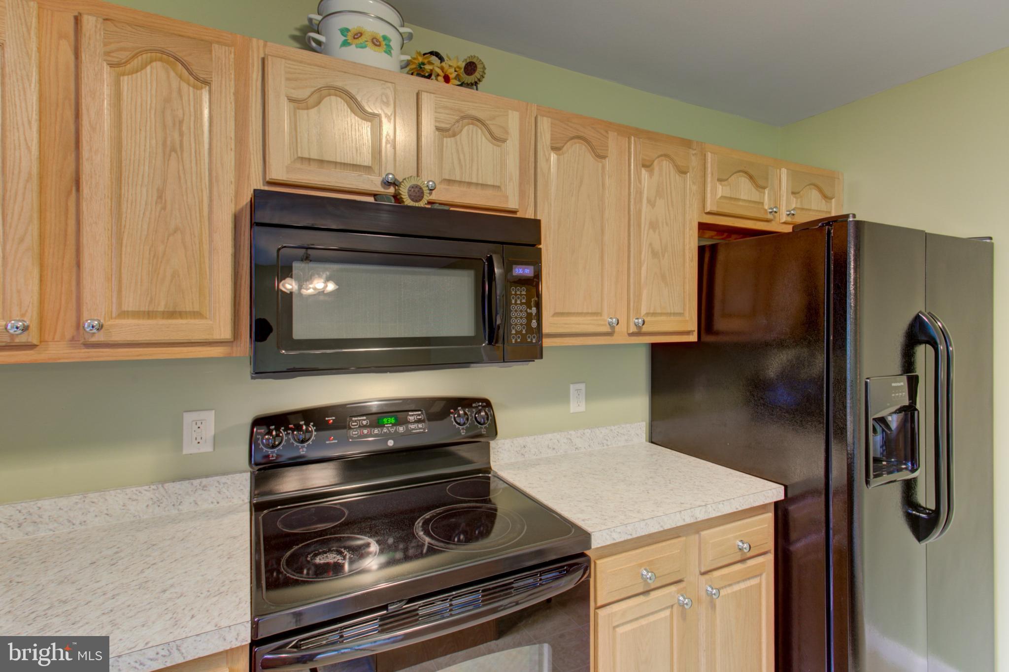 WESTWOOD HILLS - Residential