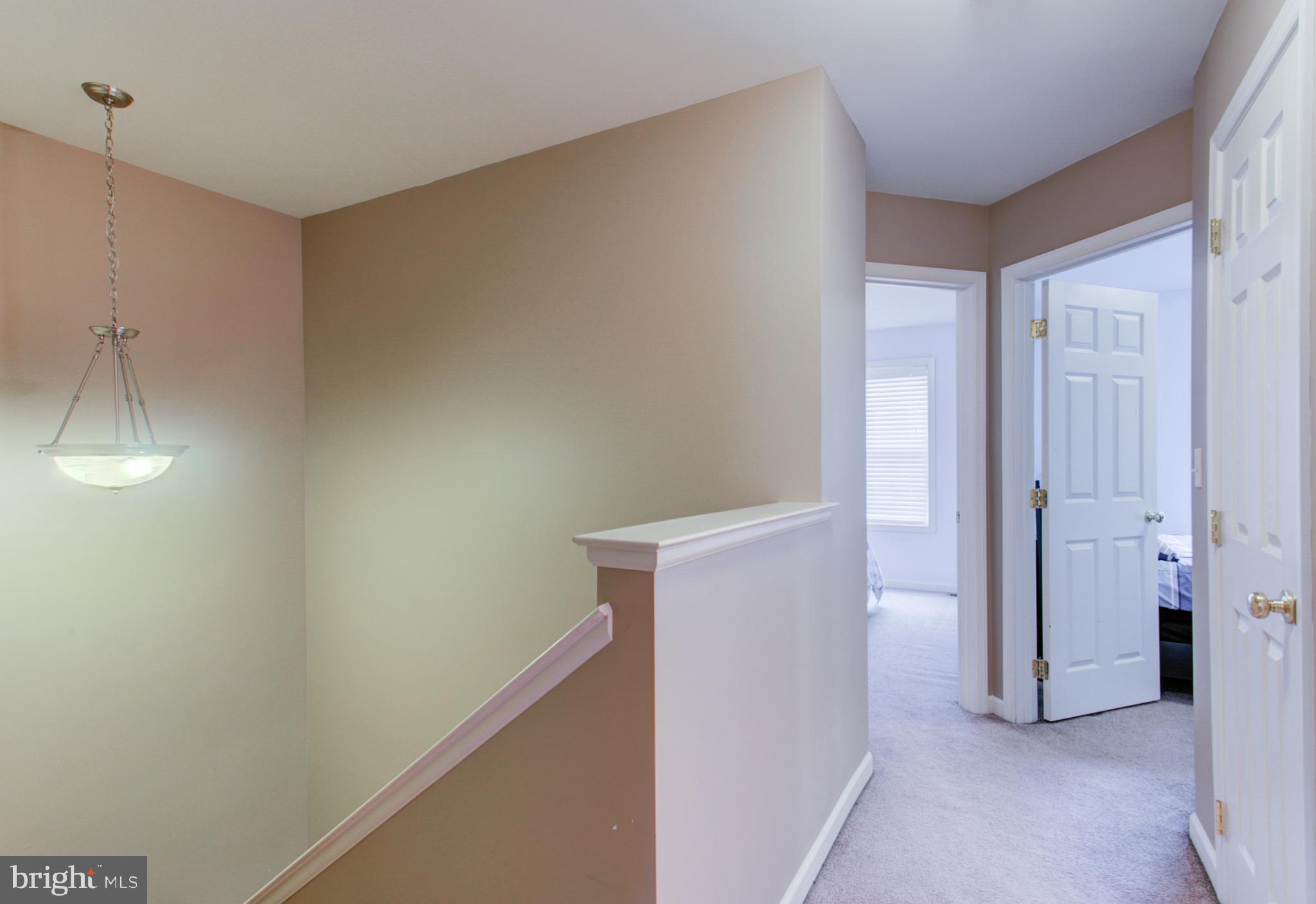 WESTWOOD HILLS - Residential
